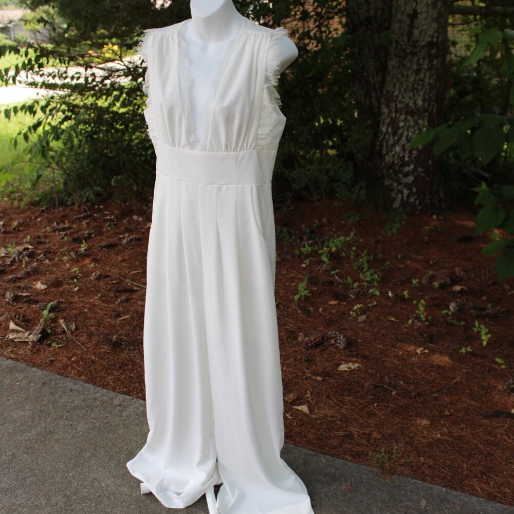 Francesca's Mi Ami Women's White Sleeveless Lace Bodice Jumpsuit Romper Medium - Picture 8 of 15